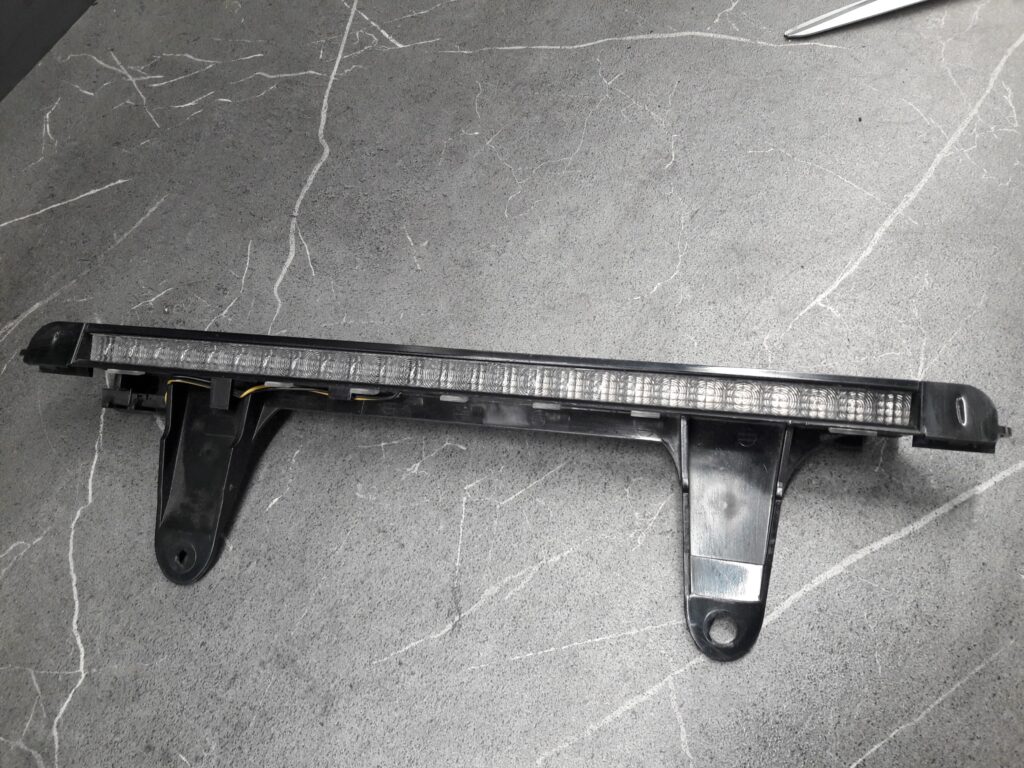 29127002  trzecie swiatlo stopu audi2