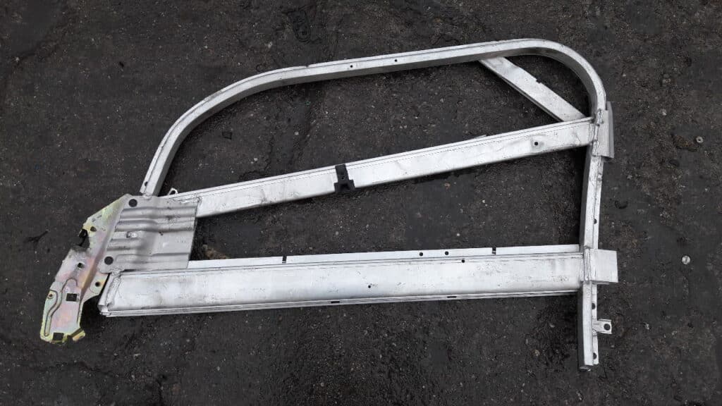 stelaż drzwi prawy przód Smart FORTWO