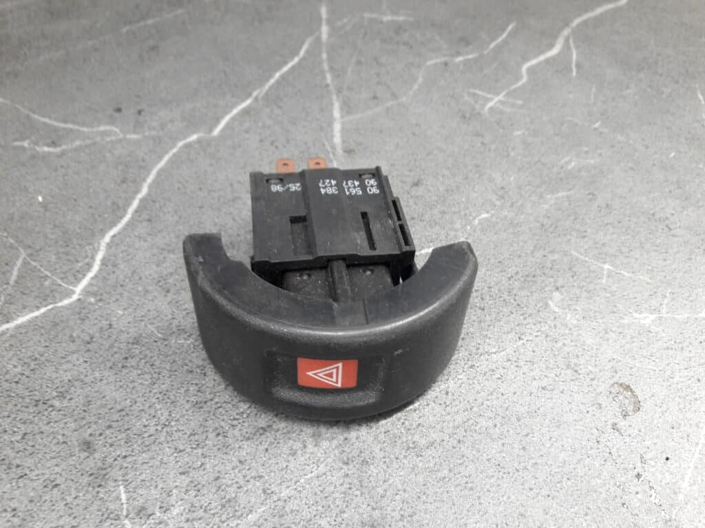 90457316 wlacznik swiatel awaryjnych opel astra g
