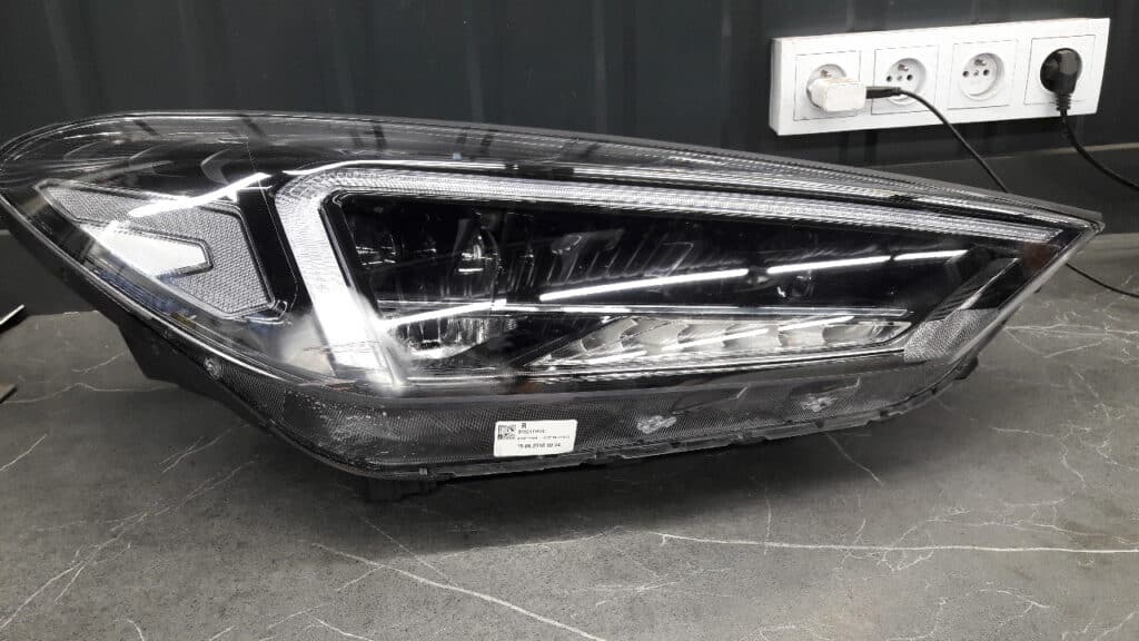 Reflektor prawy full led Hyundai Tucson III lift