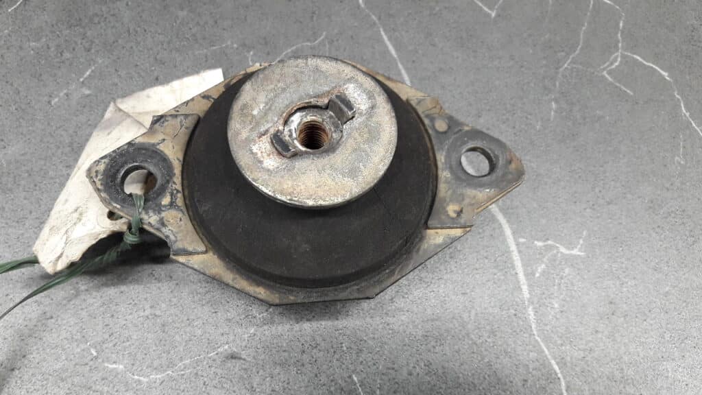 poduszka silnika seat ibiza II 96r 1.9 tdi