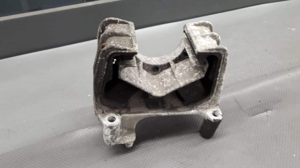 742663-02 Lapa wspornik silnika Opel Vectra B 2.0