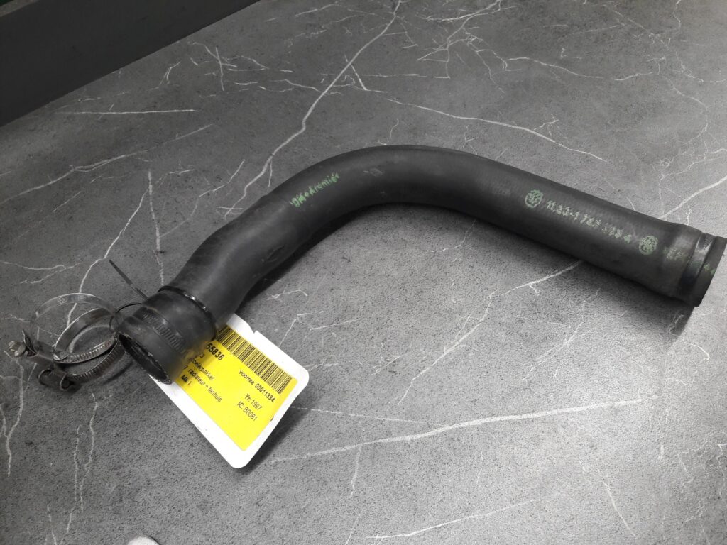 1743535 rurka PRZEWOD WODY BMW E36