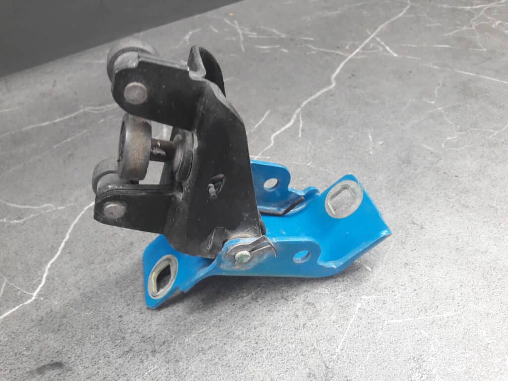 303512 rolka drzwi prawy tyl srodkowy Kangoo I