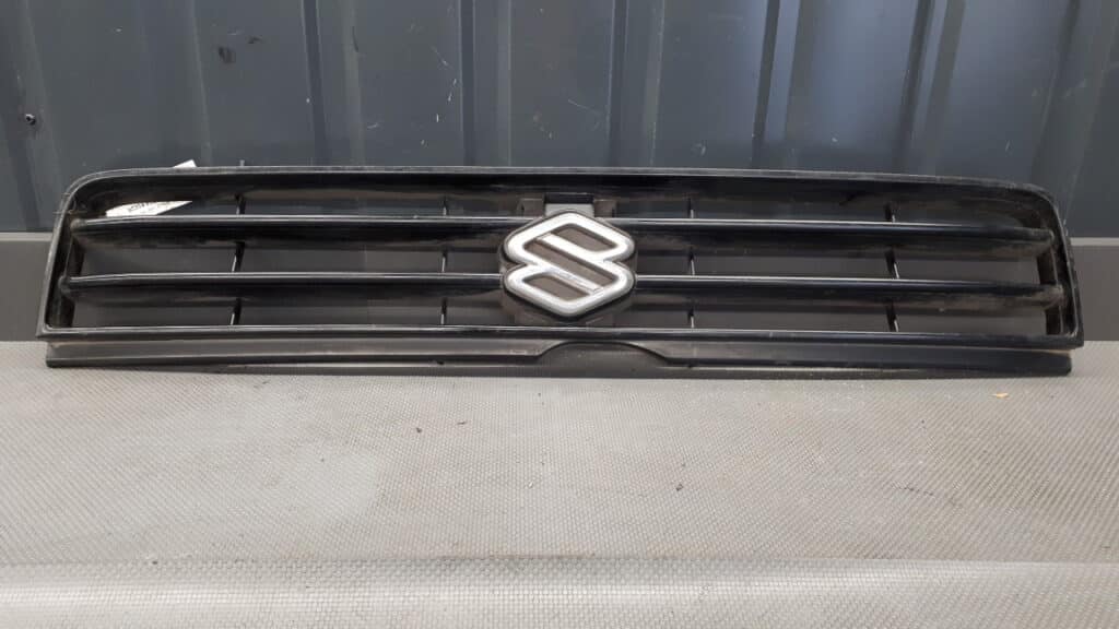 72111-751 grill atrapa Suzuki Wagon R+ 1993r