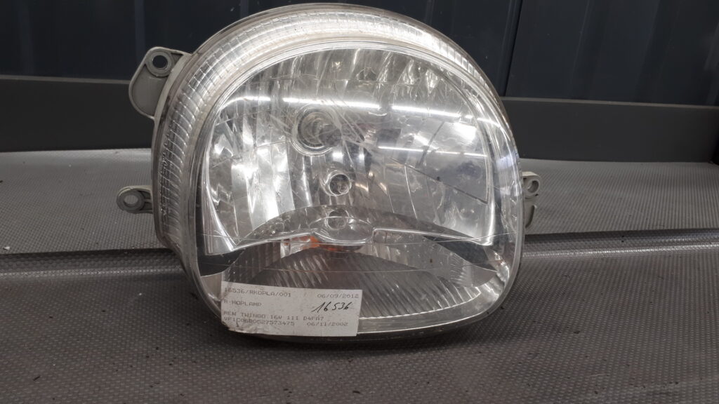 7701046212 Reflektor prawy Renault Twingo I 99r
