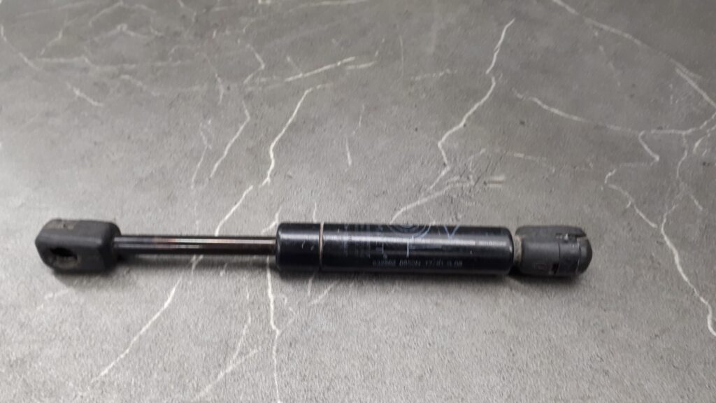 9602673980 silownik maski PEUGEOT 605 90R