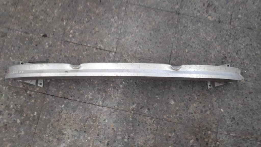 Belka wzmocnienie zderzaka tył Audi a3 8p