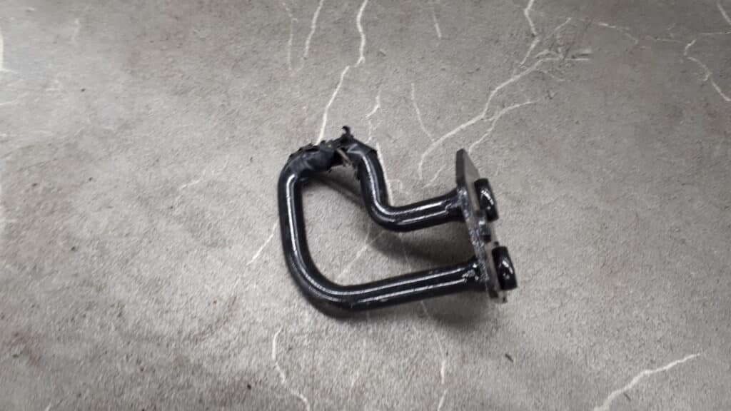 1M51-B62453AA uchwyt kanapy tyl FORD FOCUS MK1
