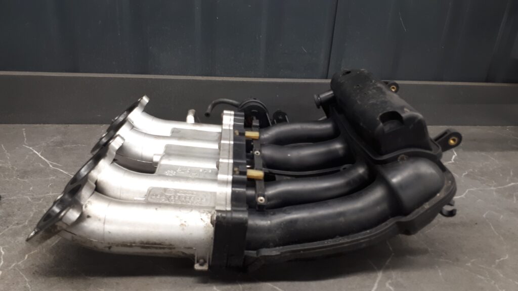 06a133925gb kolektor ssacy vw golf IV 1.8