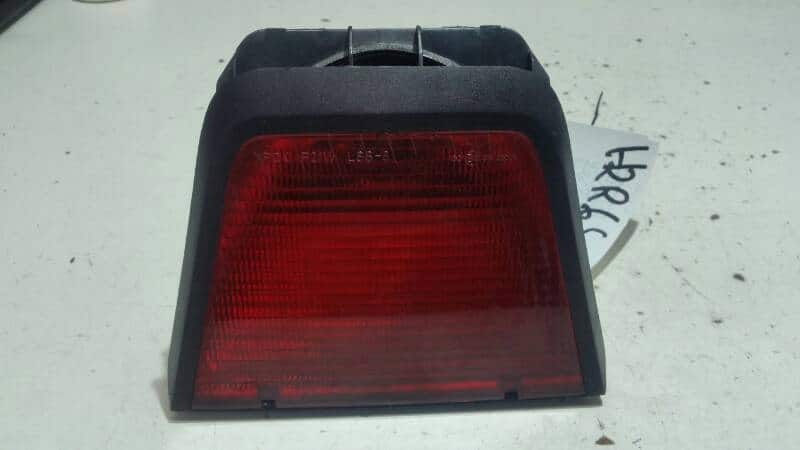 8200211037 SWIATLO STOPU DACIA LOGAN I 0.4