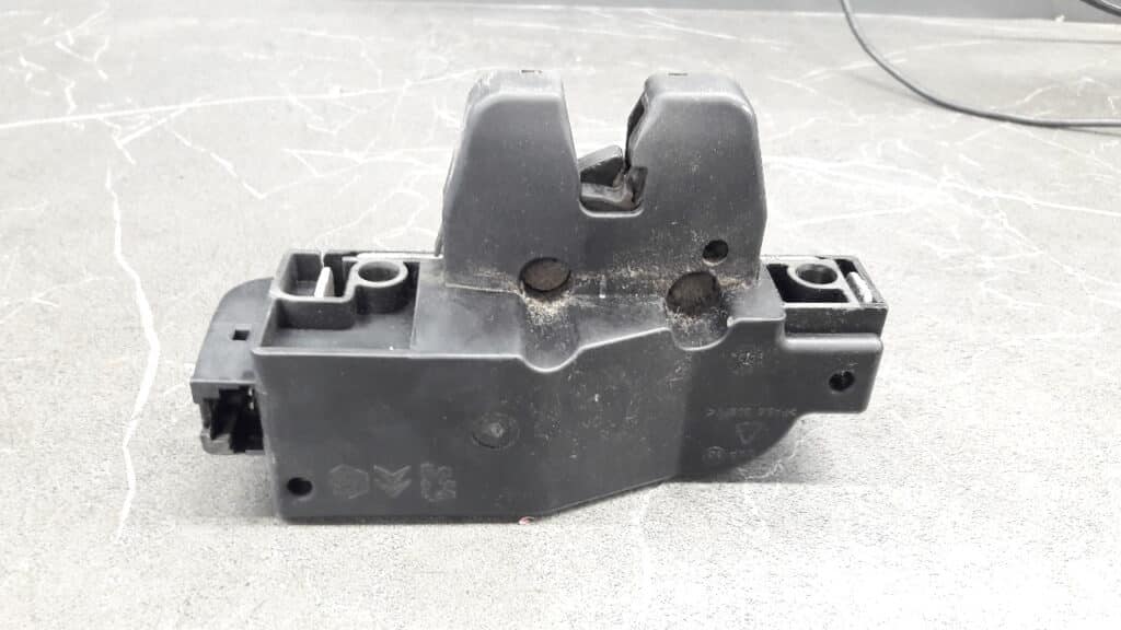 9652301980 zamek klapy bagaznika citroen xsara picasso