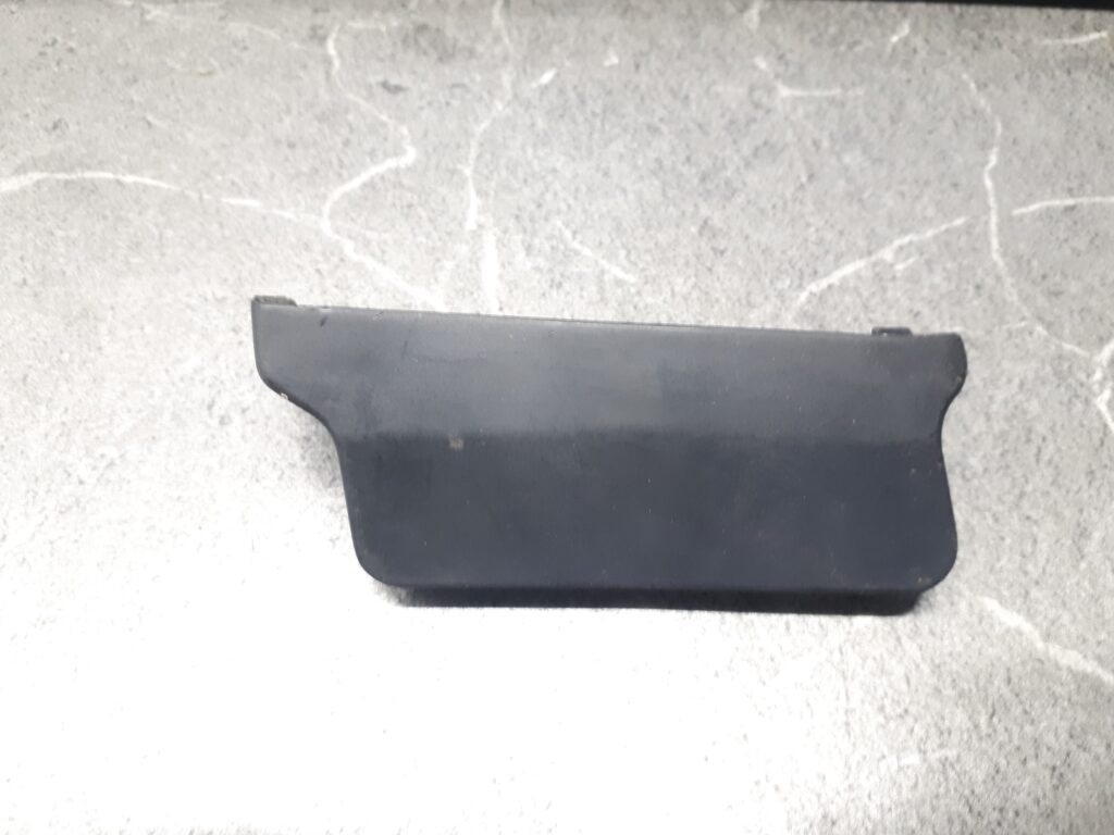 8L4853590 zaślepka słupka nakładka audi a3