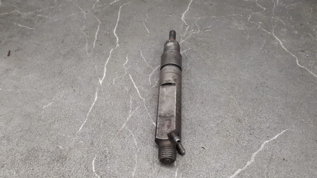 0432193747 wtryskiwacz OCTAVIA 1.9 190/300 BAR