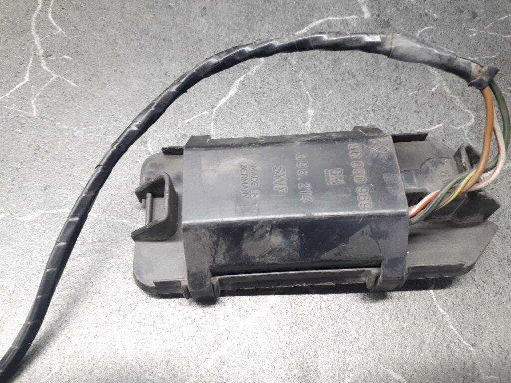 90050969 WKLAD LAMPY PRAWEJ REKORD CARELLO 81R K