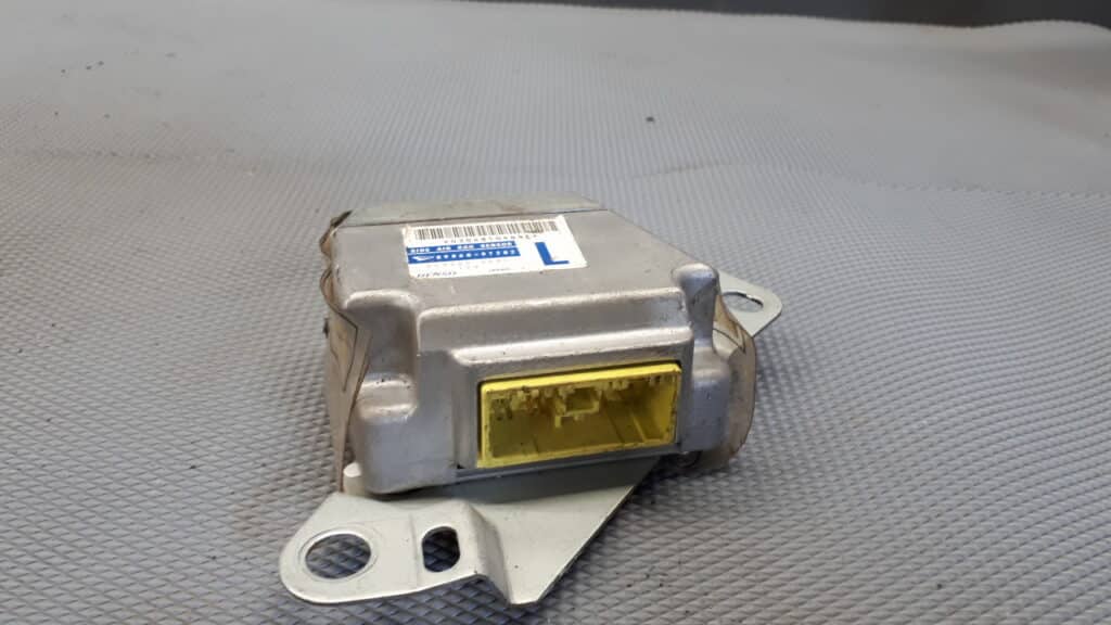 252300-0481 sensor airbag daihatsu sirion 90