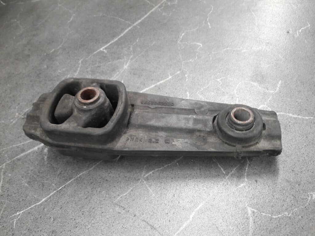 9653062280 wspornik LAPA SILNIKA PEUGEOT 207 1.6I