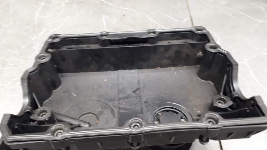 045103475B pokrywa zaworów VW AUDI 1.2 1.4 TDI