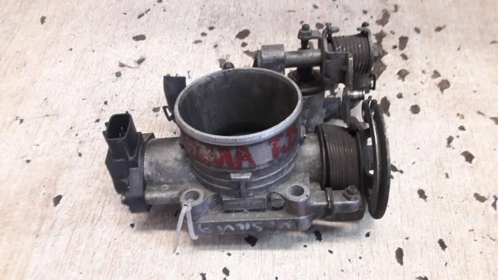 SERA483-05 Przepustnica Nissan Primera P11 2.0