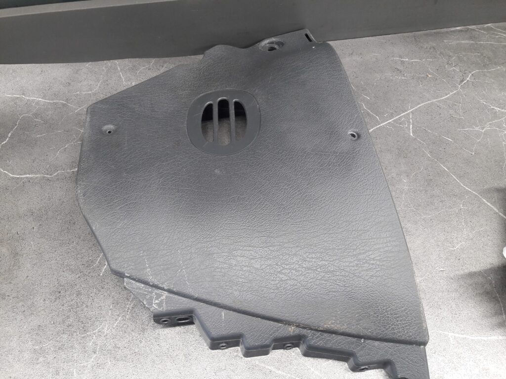 9646944977 tapicerka bagaznika lewa  CITROEN XSARA PICASSO