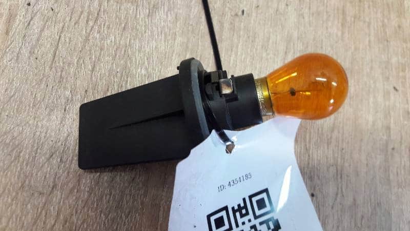 15620100 OPRAWKA ZASLEPKA LAMPY BMW E60 E61