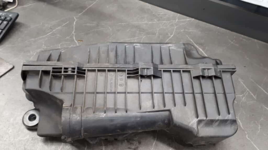 obudowa filtra powietrza CITROEN XSARA PICASSO 2,0