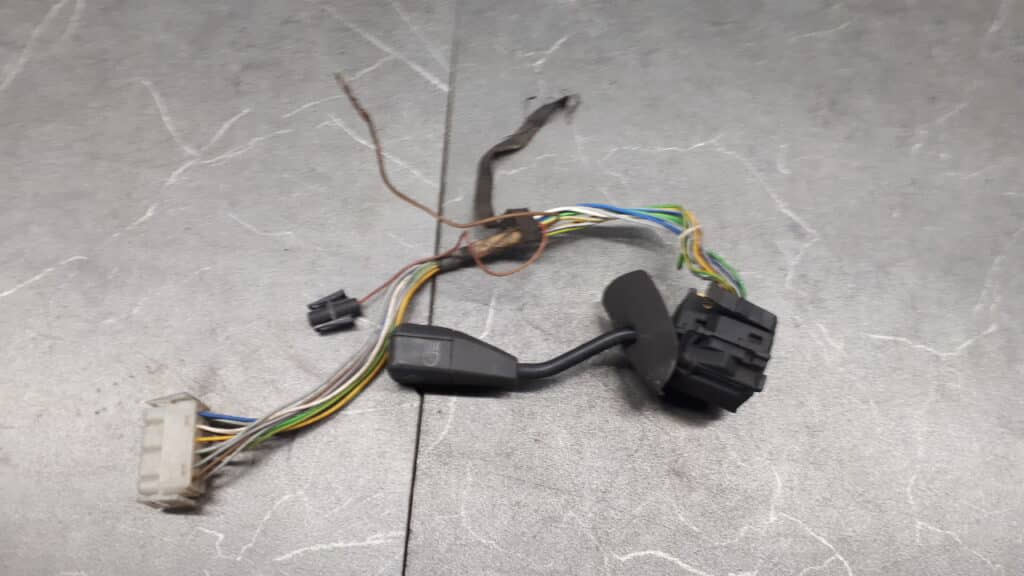 Przełącznik kierunkowskazów BMW e34