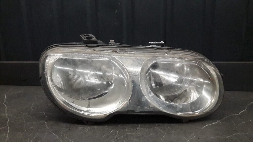 89003770 reflektor prawy rover 25  USZKO