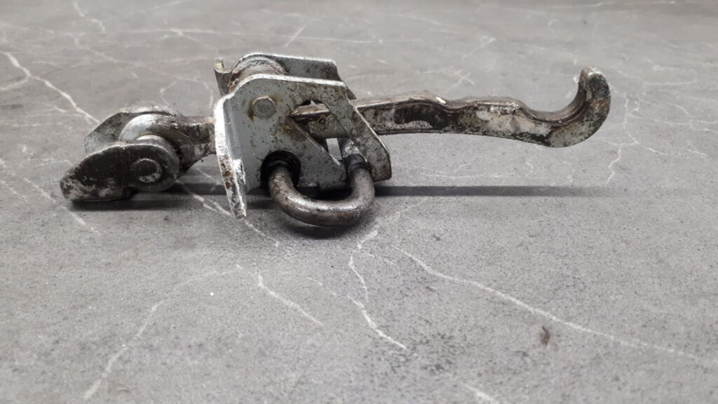 24430393 Ogranicznik drzwi prawy tył Opel Astra g