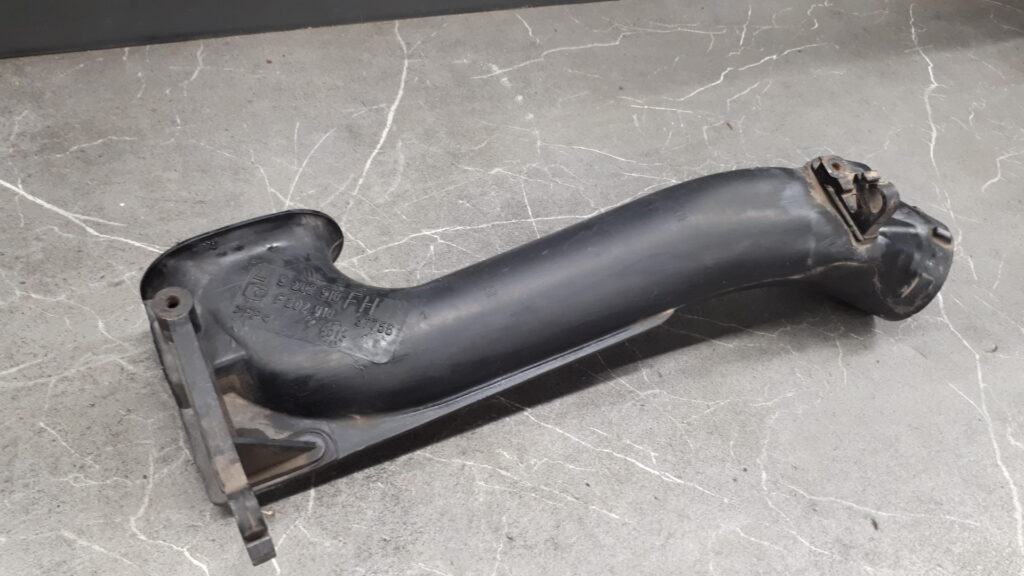 9202910 dolot powietrza opel astra g II 1.6