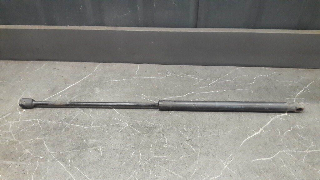 1S71-A406A10-BC silownik klapy ford mondeo mk3