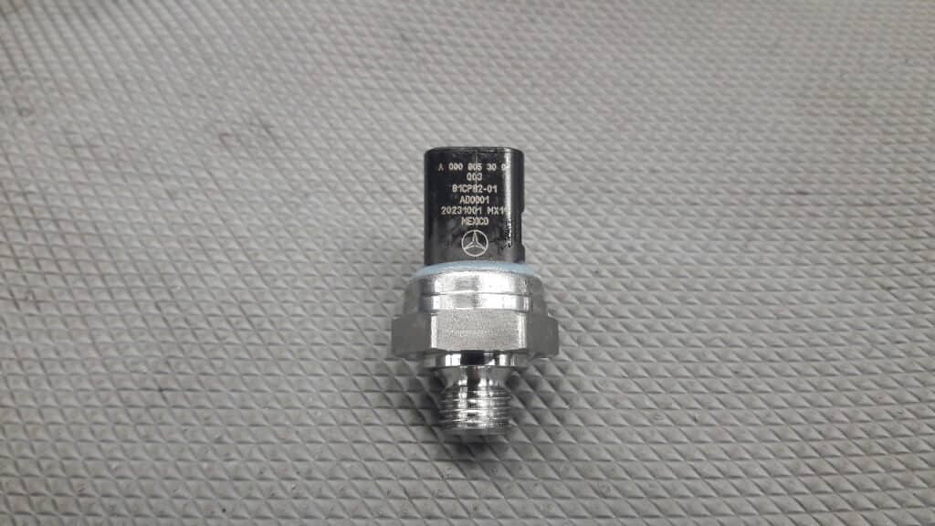 MERCEDES OM654 OM656 Kraftstoffdrucksensor