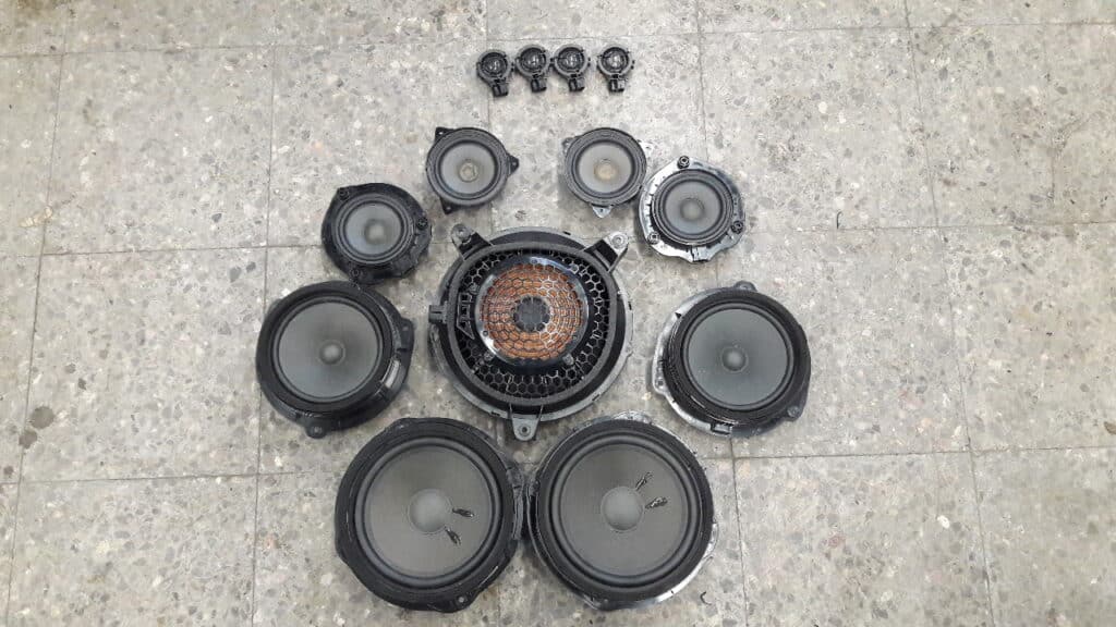 8V0035412C Zestaw BANG OLUFSEN AUDI A3 8V5 SEDAN