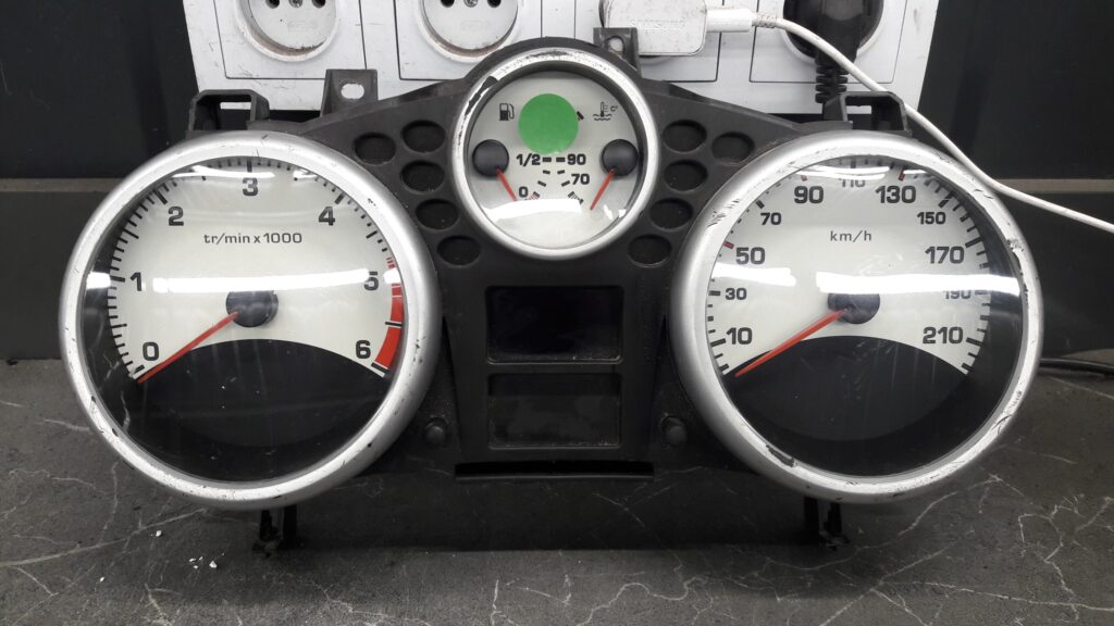 9660880380 licznik zegary peugeot 207 1.4 hdi