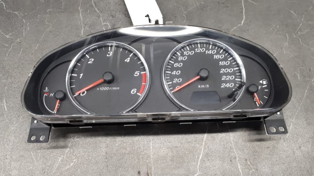 jggj6wc licznik mazda 6 gg 2.0 citd