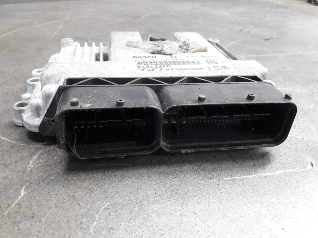 4234A30BM 0281013138 51812906 Sterownik silnika alfa romeo 1.9
