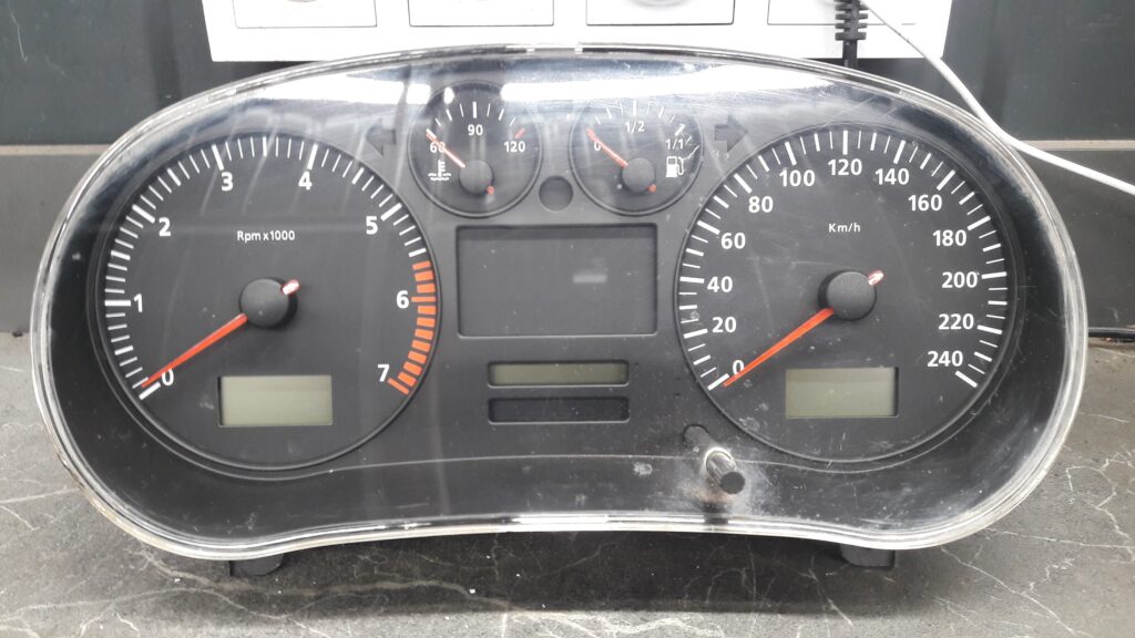 110080012001 licznik zegary seat leon I 1.4 B 16V