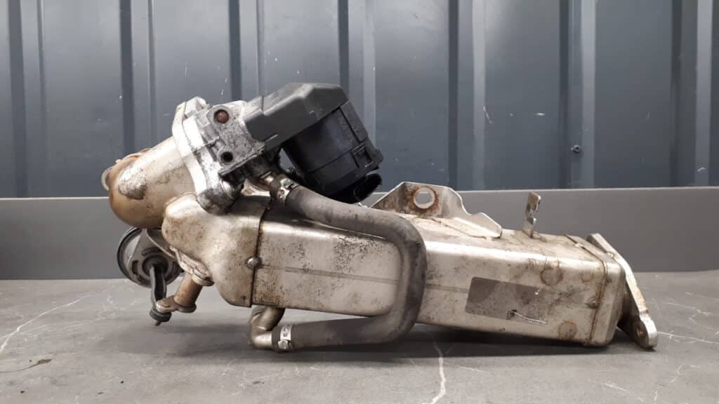 7810871 chlodniczka zawor egr bmw 3 F30 F31 2.0 d n47