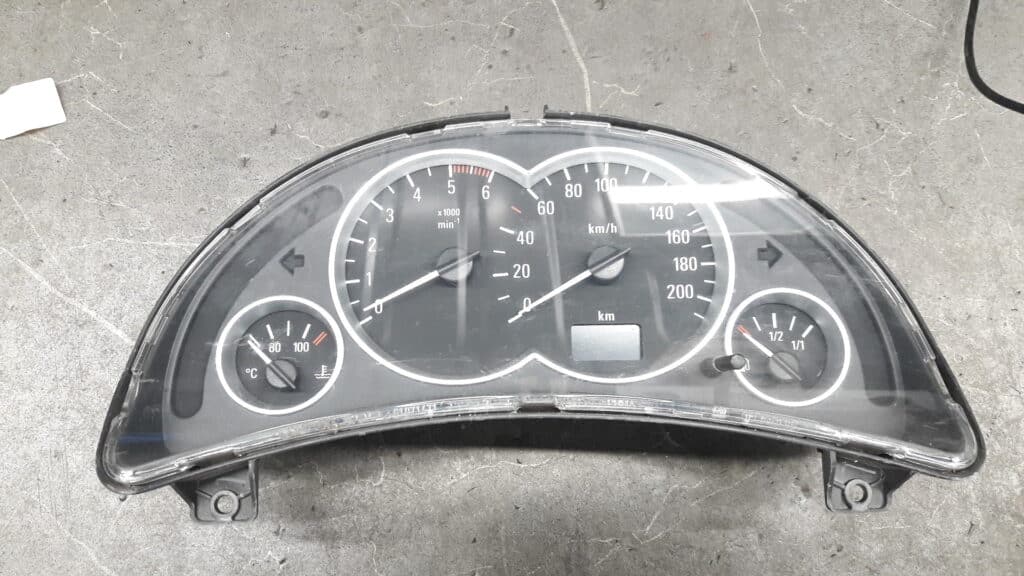 13128297DE liczniki zegary opel corsa c 2003 diesel