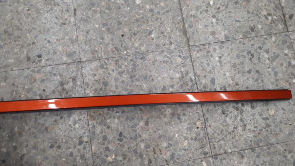 7955625 listwa dachowa bmw f45