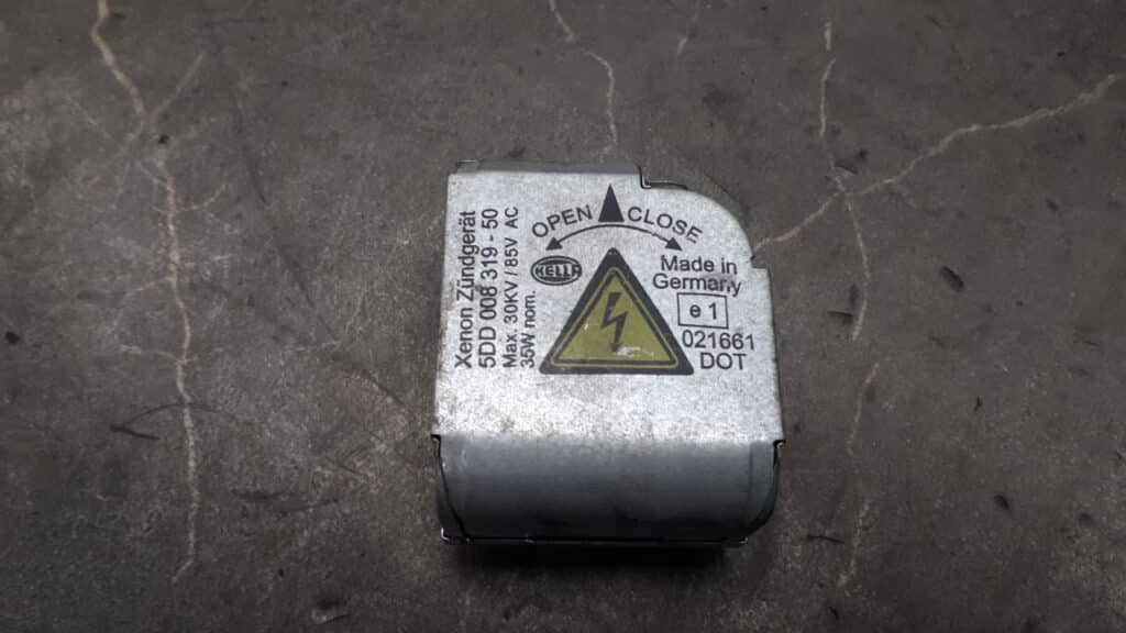 5dd008319-50 starter renault espace IV XENON