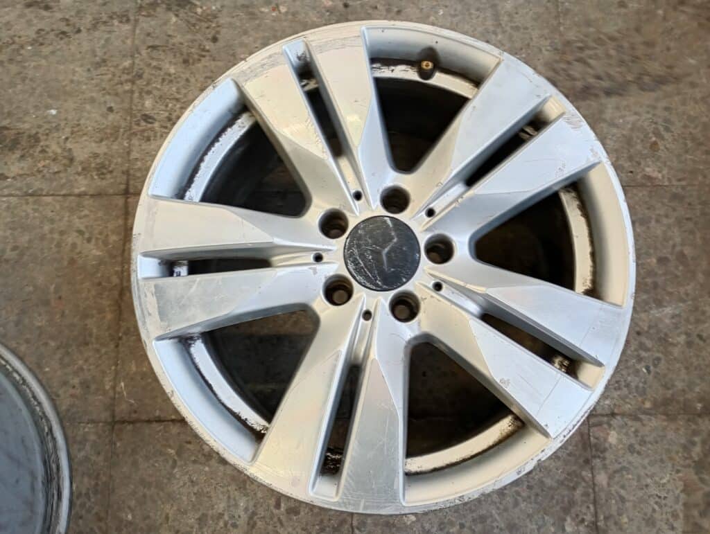 A2124010402 Felga 8.5jx17h2 ET48 5X112 MERCEDES E KLASA W212