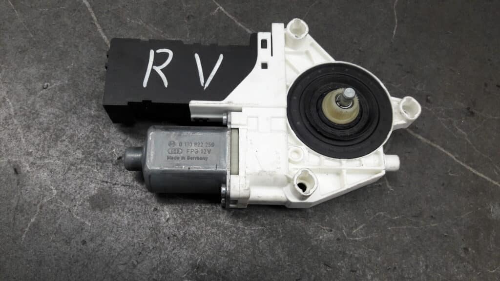 9661962080 silniczek szyby prawy przod citroen c6 06r