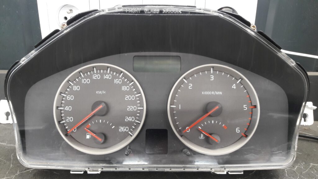 30710071 licznik zegary volvo s40 2.0 D