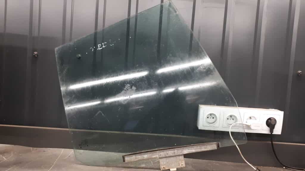 szyba drzwi  prawy tyl seat toledo II 01R