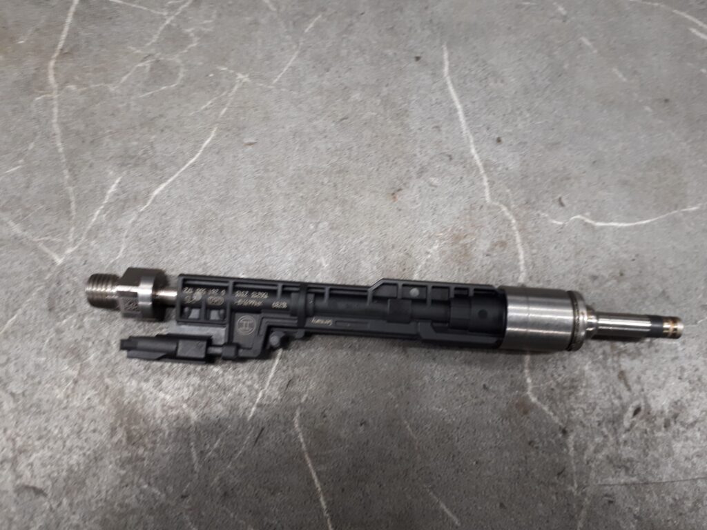 7639994 0261500172 Wtrysk wtryskiwacz BMW N20 F10 F20 F25