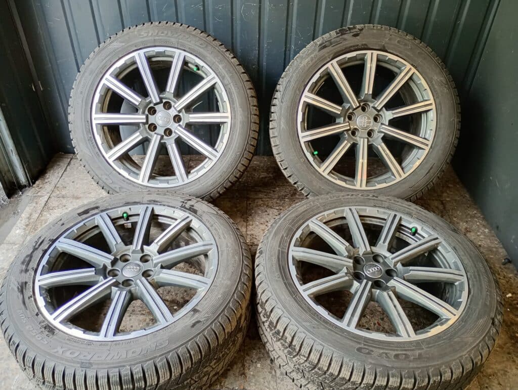 4m0601025ad KOŁA ALUFELGI 20 AUDI Q7 4M 285/45/20 8mm