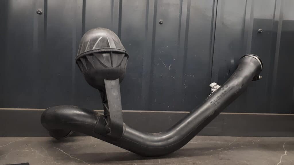8w0145673l rura powietrza audi a5 f5 8w 2.0 tfsi