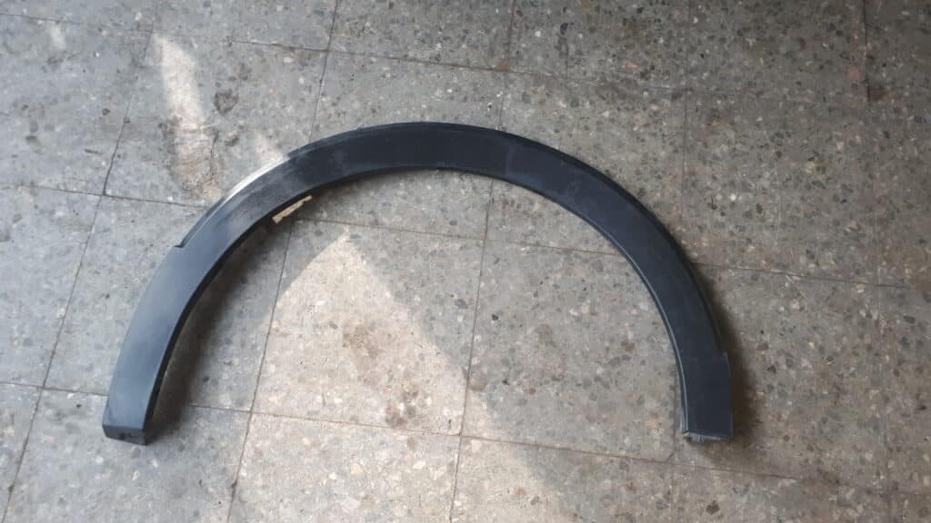 2gm854820 listwa blotnika prawy tyl vw t-cross