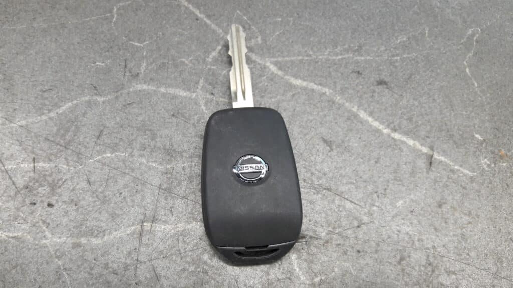 kluczyk pilot nissan micra k14